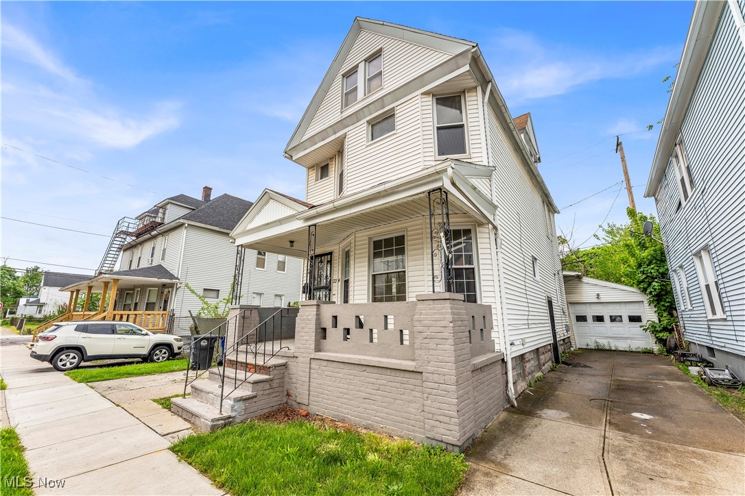 2266 E 84th Street, Cleveland, Ohio image 3