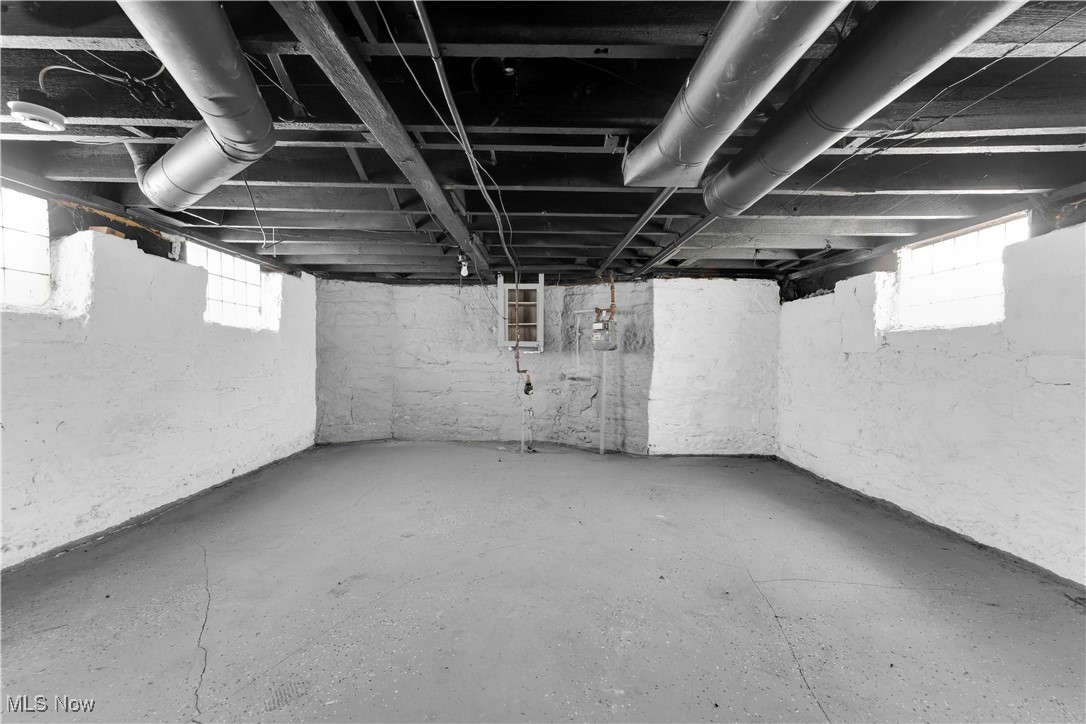 2266 E 84th Street, Cleveland, Ohio image 31