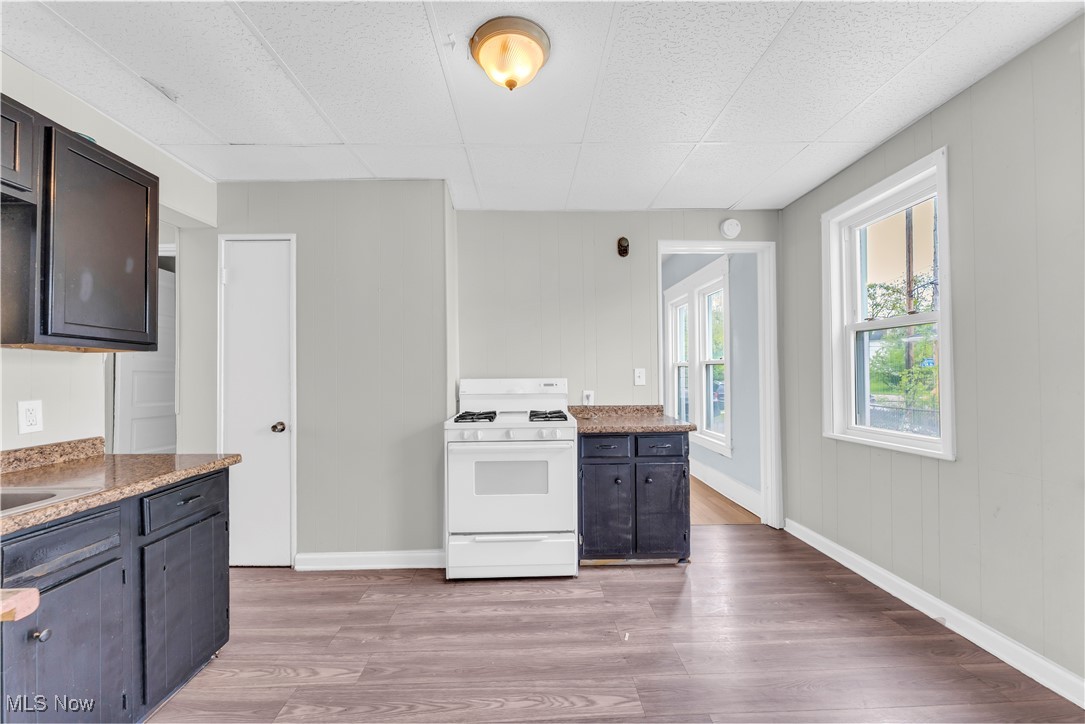 2266 E 84th Street, Cleveland, Ohio image 12