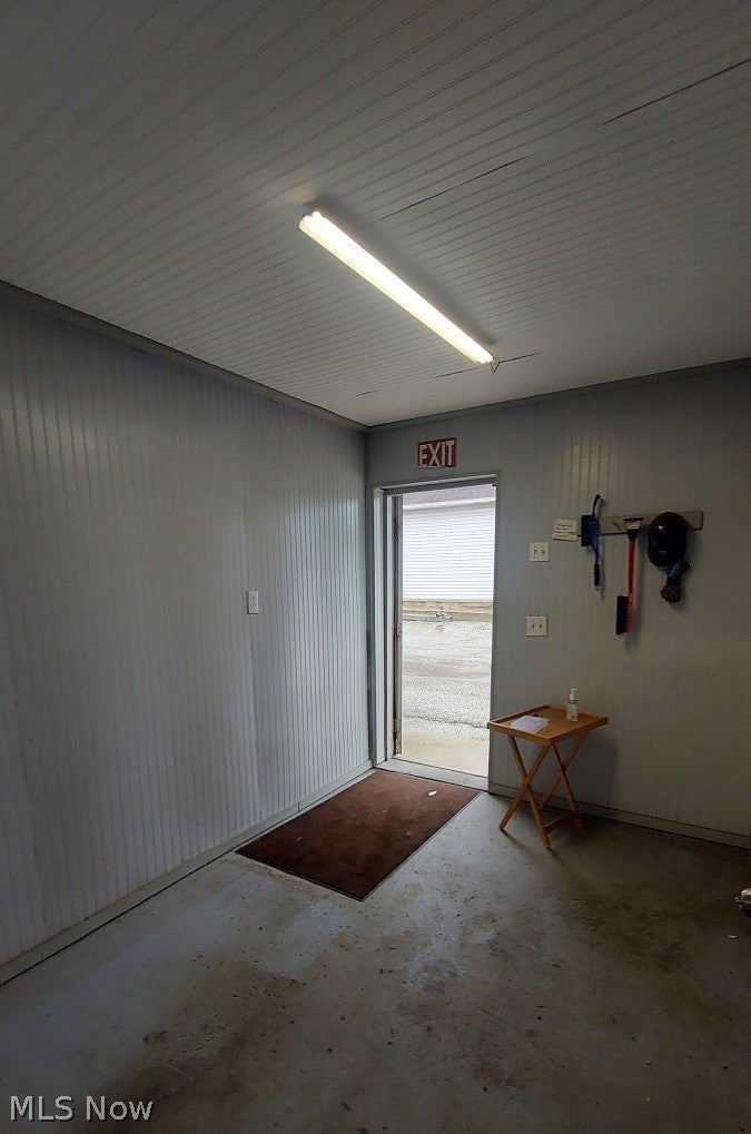 98 Maplewood Avenue