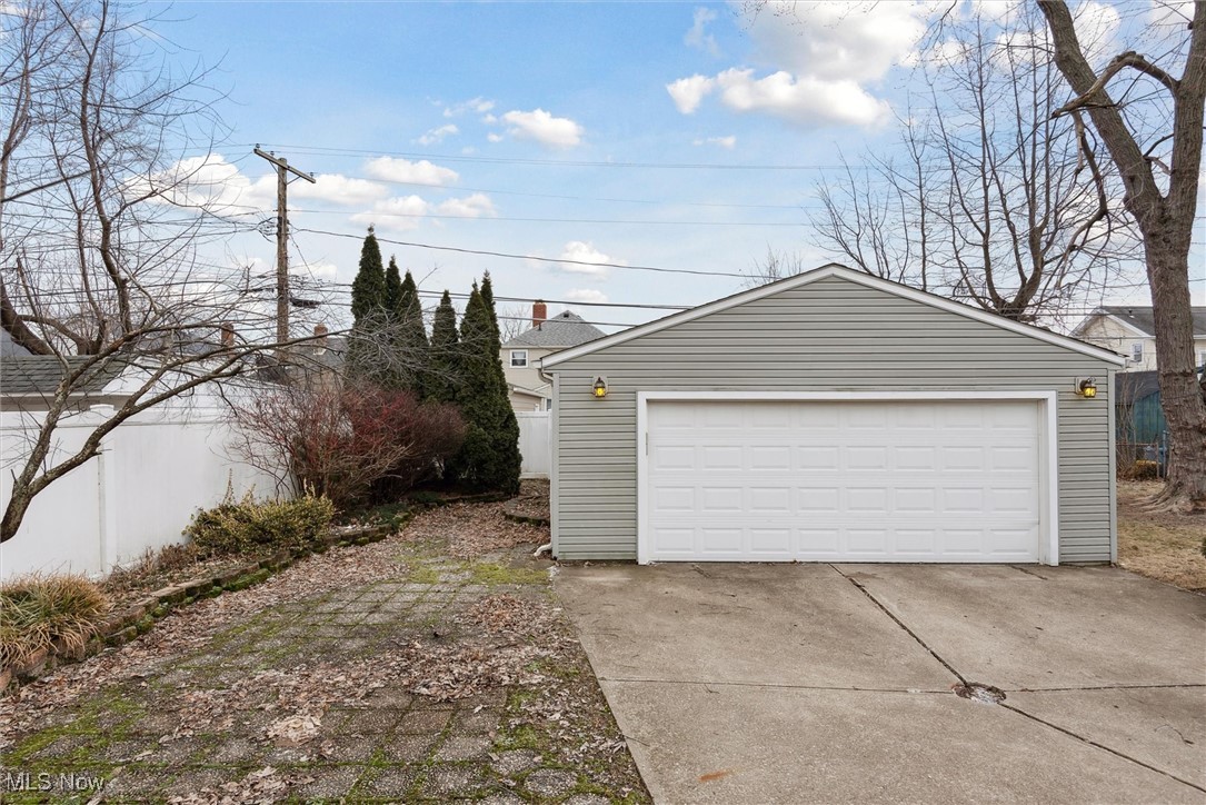 26384 Oriole Avenue, Euclid, Ohio image 36