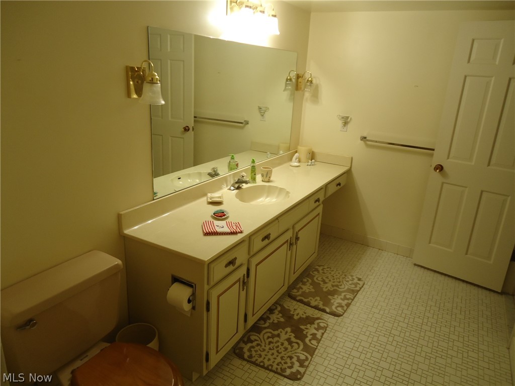 Camelot Condo - Residential