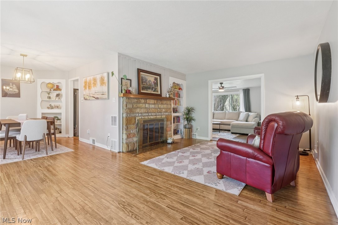 162 N Hawkins Avenue