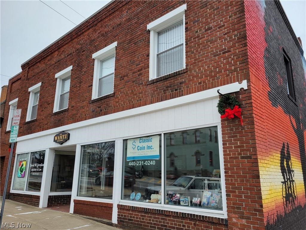 Great location on the SE corner of the Chardon Square for your office. This building has multiple offices. This is a 391sqft office with built in book shelves and direct access to the shared 143sqft sqft kitchenette and 2 restrooms in the hallway. The rent includes all utilities and high speed internet. The owner maintains the common hallway and restrooms. A great price for a Chardon Square location! There are two more spaces to lease. Get a great savings by leasing all 3 together.