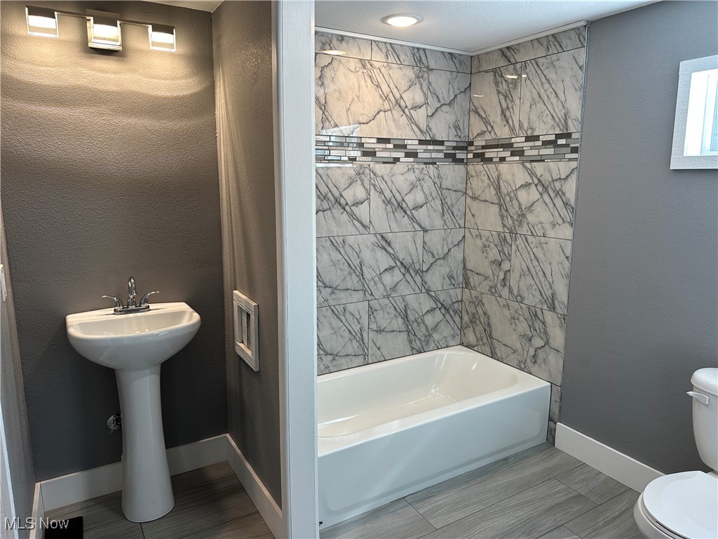 Connecticut Western Reserve - Residential