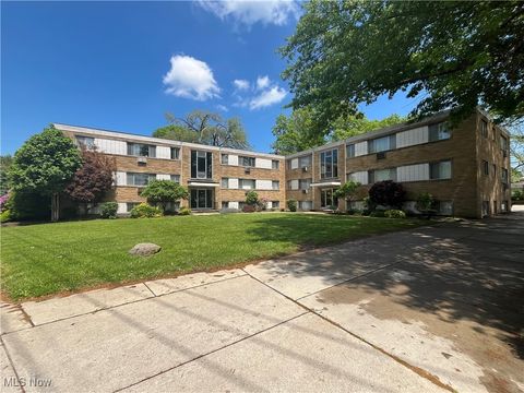 2275 Warren Road Lakewood OH 44107