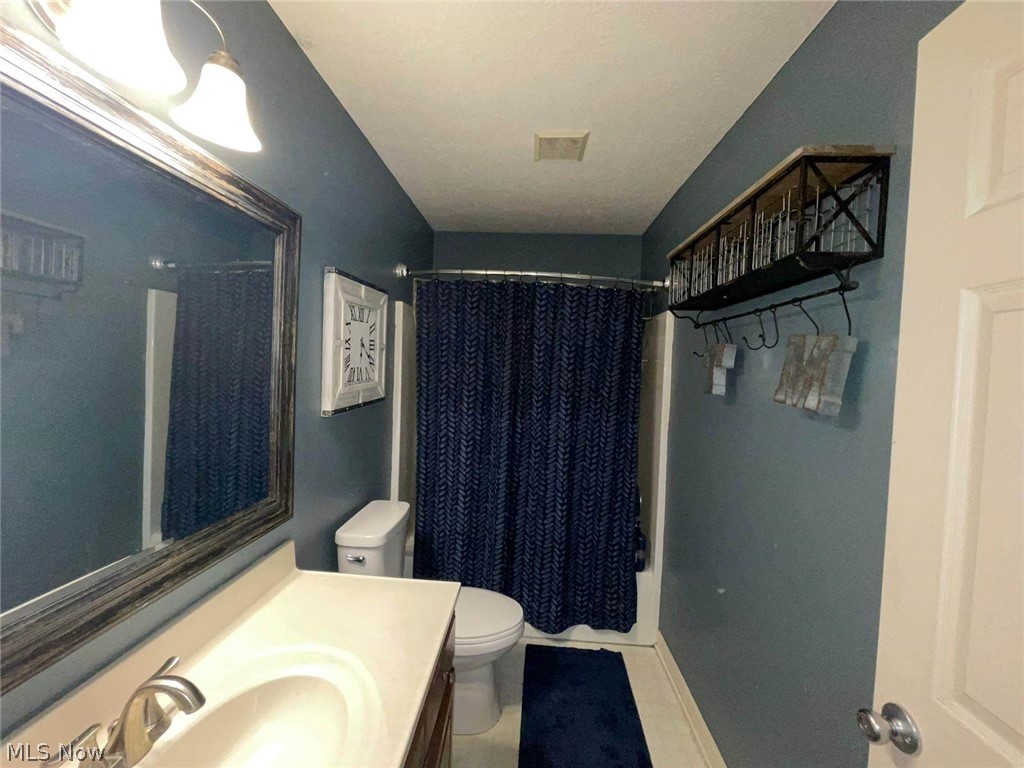 Laurelwoods - Residential