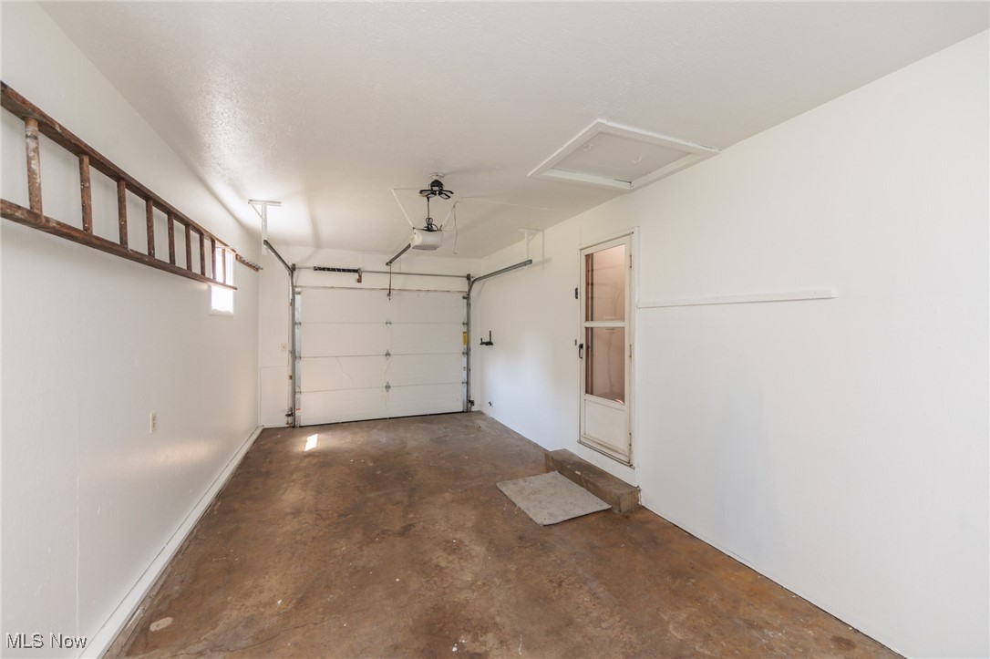 Anna Dean Heights - Residential