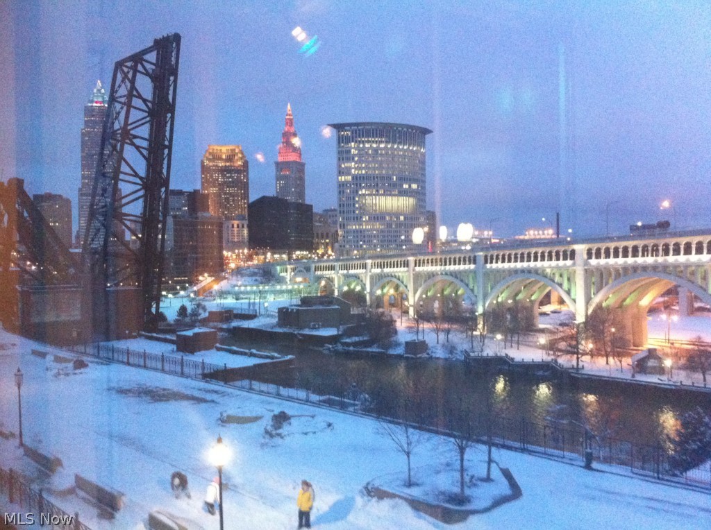 Stonebridge Plaza Condo - Residential