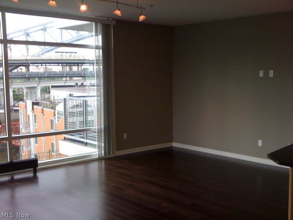 Stonebridge Plaza Condo - Residential