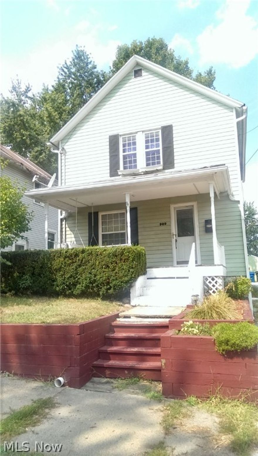 Don't pass by this home without looking, first! Great location, close to 76, the schools and downtown Barberton! Great home with many updates, newer furnace, hot water tank, air conditioner, windows and roof! All the major stuff, covered. Updated bathroom with classic bath tub! Spacious bedrooms with hardwood floors! All appliances stay! Enjoy the back yard with the covered porch, front porch even has a swing for those nice, summer nights of relaxing! Over-sized 1 car garage is perfect for storage and parking! Possible office or entertainment room in the basement as well! This home has so much to offer, so don't miss out! 

No section 8 or vouchers. No pets. All adult tenants must apply to be considered for tenancy.
