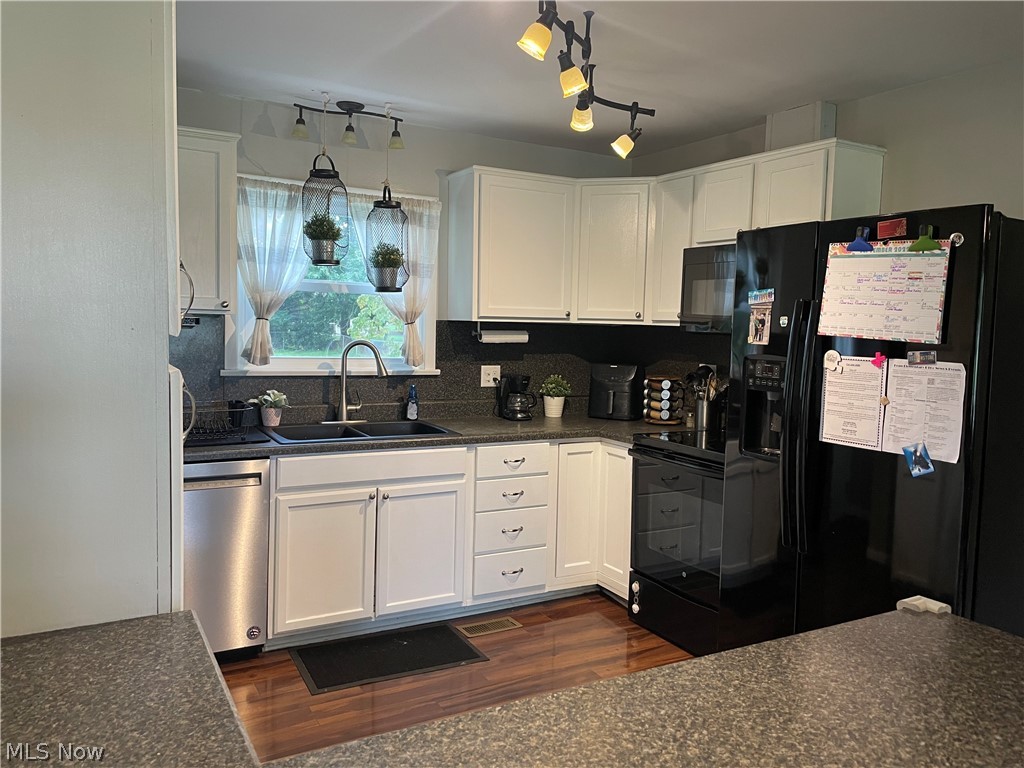 Levers - Residential