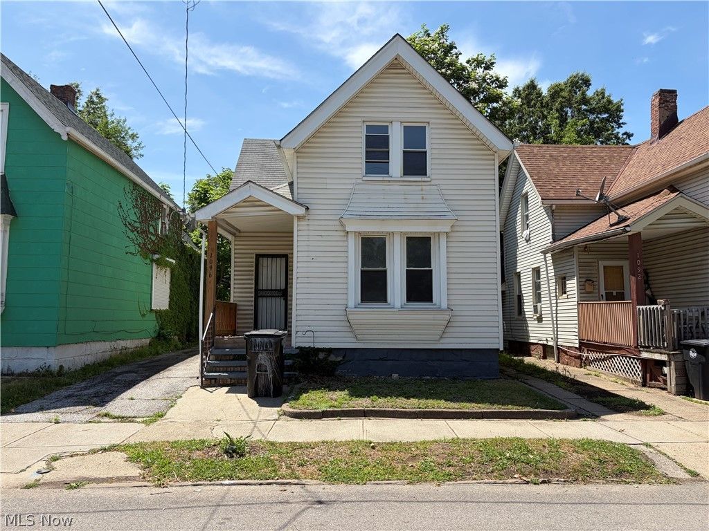 Photo of 1096 E 72nd Street, Cleveland, OH 44103 (MLS # 5218902)
