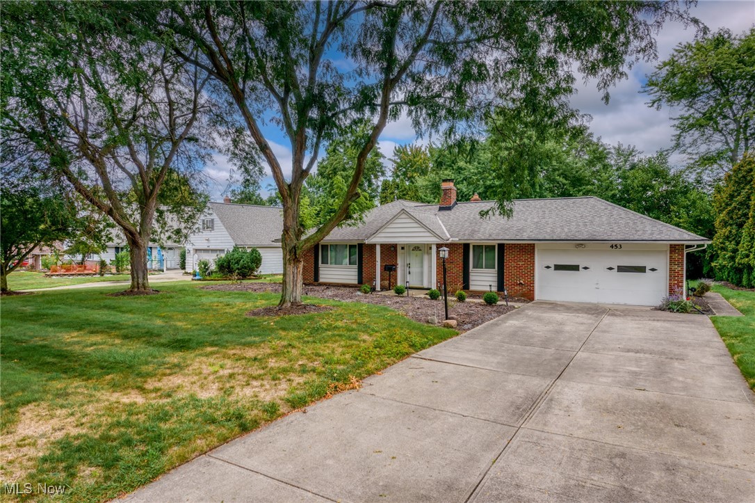 Welcome home to this well-maintained 3-bedroom, 2-full-bath ranch offering comfortable, convenient single-level living in a desirable Richmond Heights neighborhood. Inside, you’ll find a bright, welcoming living room and a cozy family room, separated by a charming woodburning fireplace—perfect for gathering on cool evenings.
The kitchen features abundant cabinet and counter space, a functional layout, and all appliances included. Just off the kitchen, the laundry/utility room with washer and dryer makes chores a breeze. A sliding glass door opens from the family room to the backyard, creating easy indoor-outdoor flow.
The spacious primary bedroom with double closets includes its own attached full bath for added comfort and privacy, while two additional bedrooms and a second full bath provide flexibility for family, guests, or a home office.
Additional highlights include ample closet space, central air, an attached garage, and a private backyard—ideal for gardening, outdoor dining, or simply relaxing. With its warm character and convenient location near parks, schools, shopping, and major highways, this home is ready for you to make it your own.
Schedule your showing today!