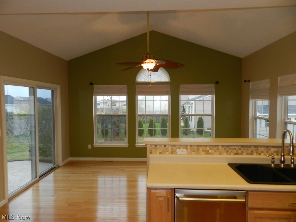 Meadow Lakes 06 - Residential