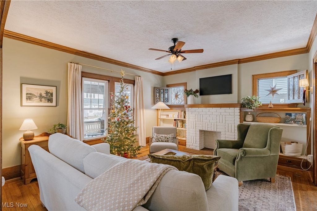 Photo of 162 Portage Drive, Akron, OH 44303 (MLS # 5175672)