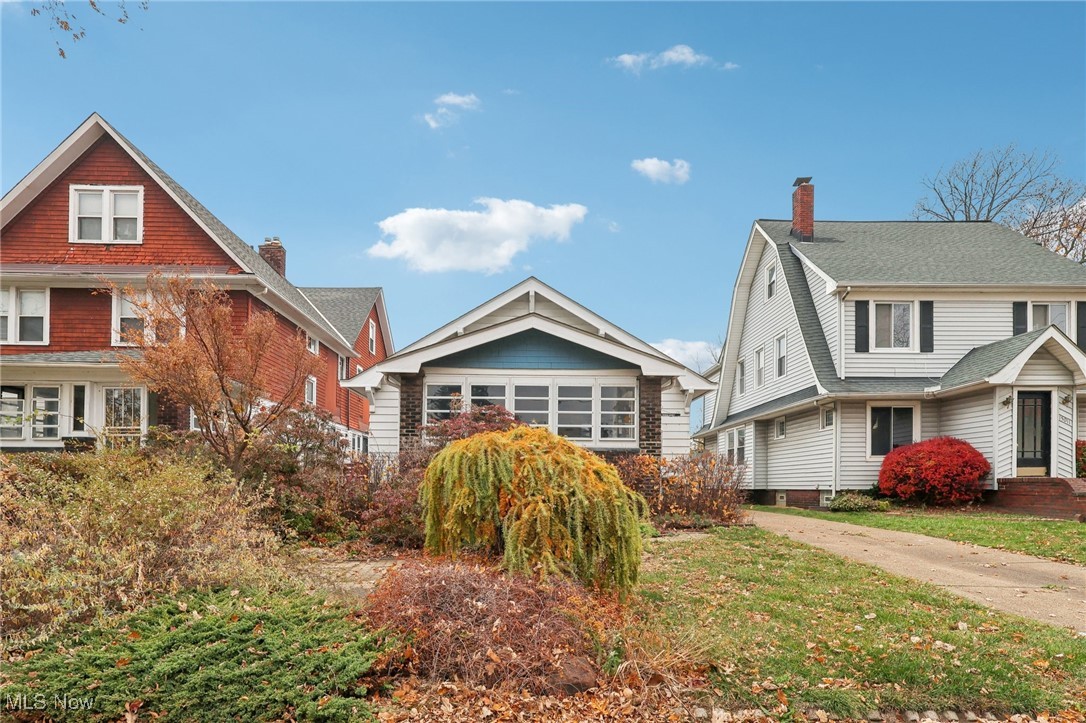 15007 lakeshore Boulevard