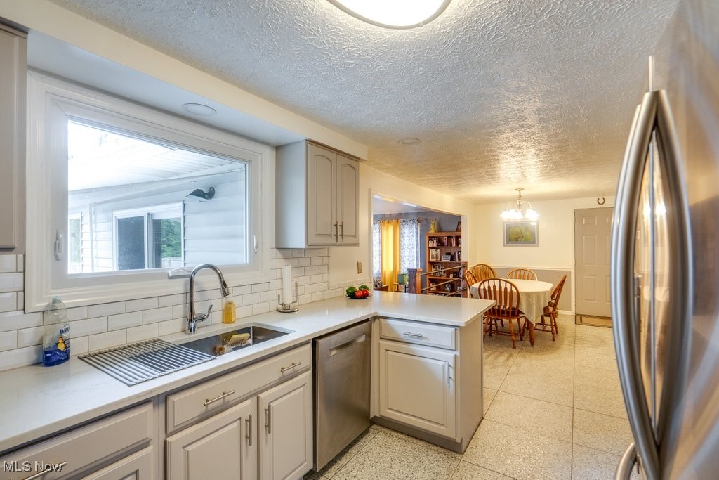 Rolling Hills Acres - Residential