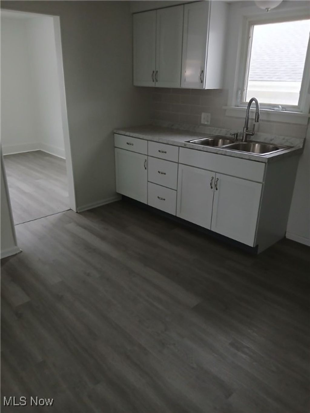 Photo of 405 Osborn Avenue, Youngstown, OH 44509 (MLS # 5182884)