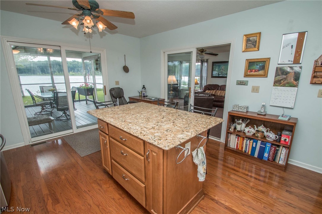 Muzzy Lake - Residential