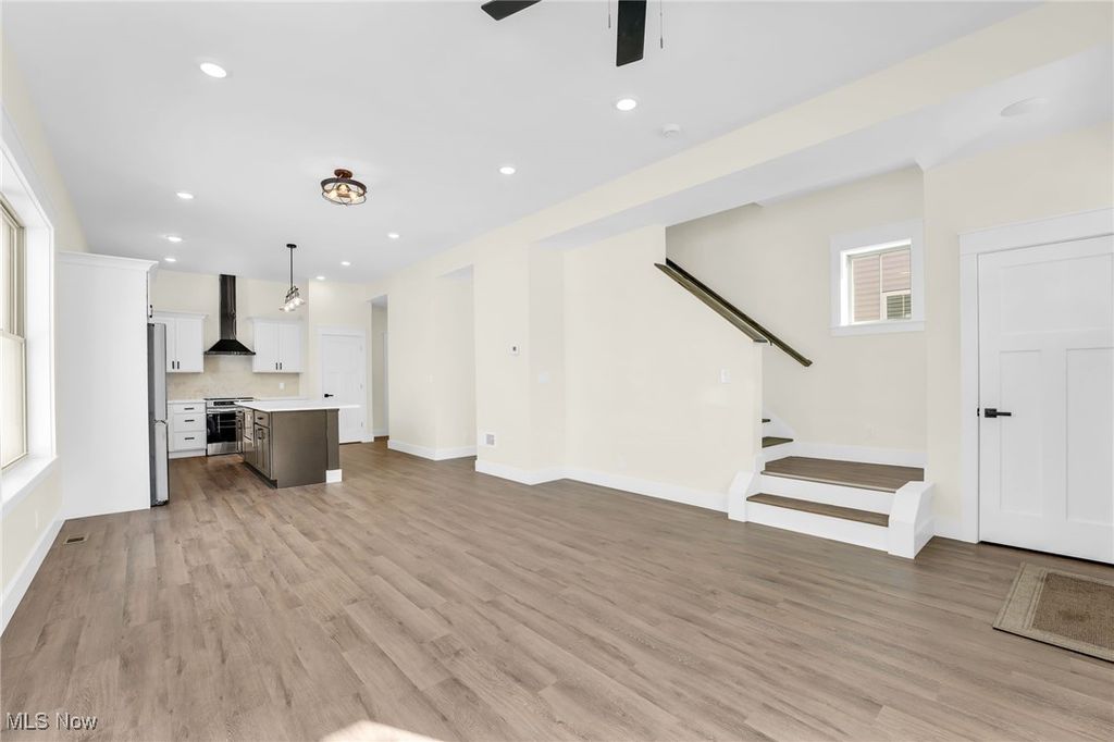 Photo of 1881 Woodlawn Avenue, Cleveland, OH 44112 (MLS # 5181673)