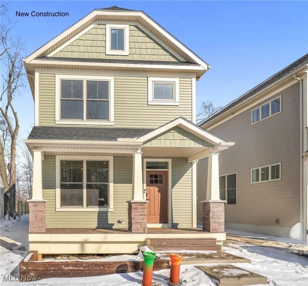 Photo of 1881 Woodlawn Avenue, Cleveland, OH 44112 (MLS # 5181673)