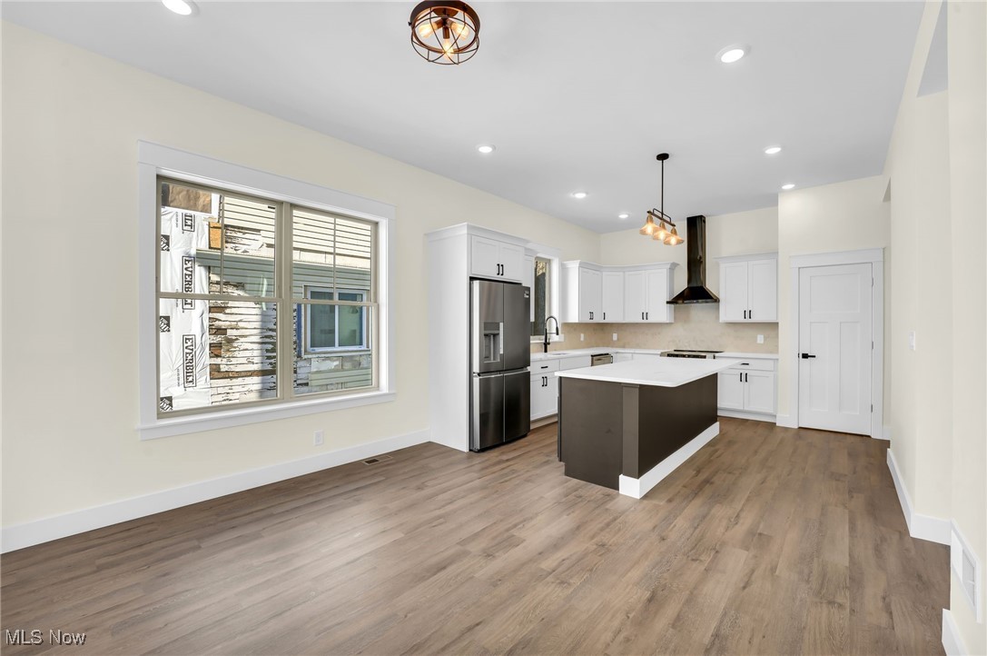 1881 Woodlawn Avenue