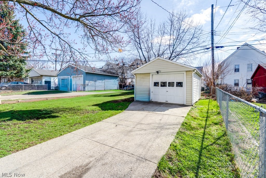 Garfield Blvd - Residential