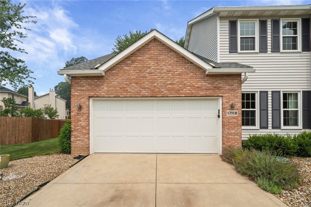 17118 Woodlawn Court