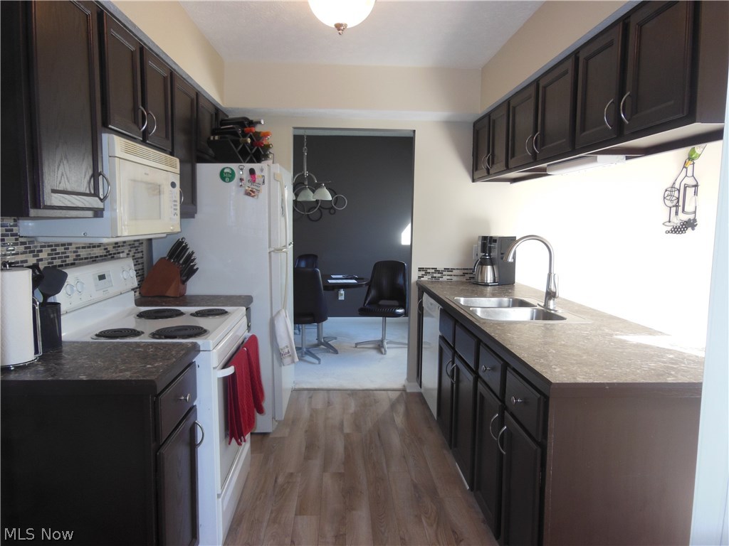 West Grove Vill - Residential