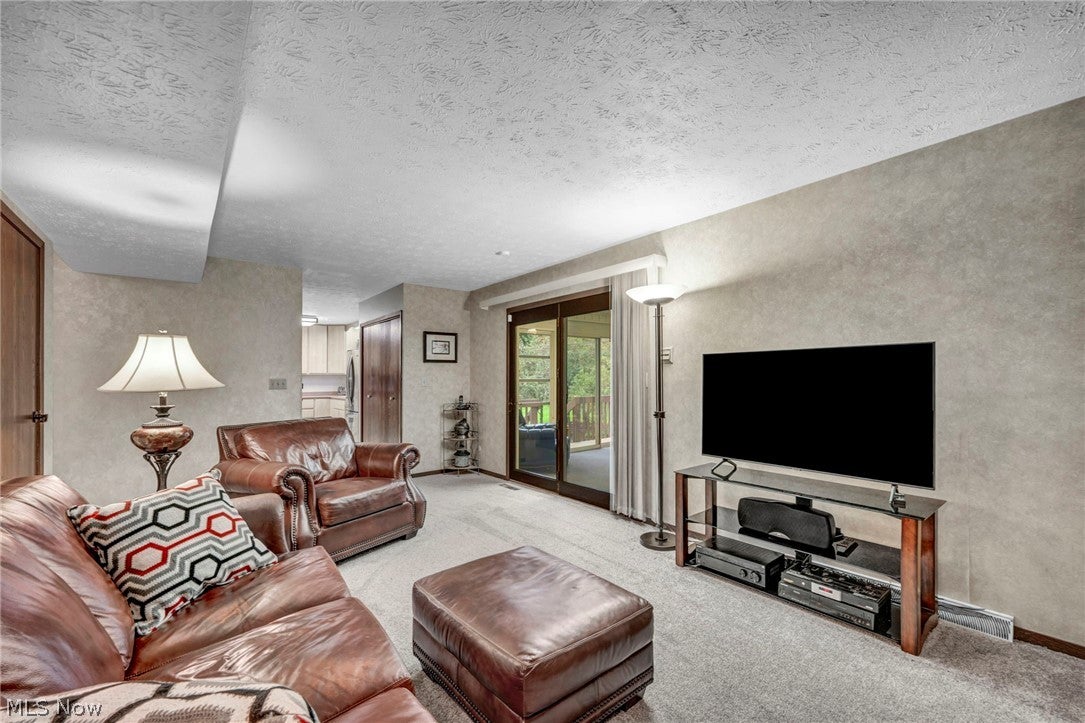 5931 Linder Circle NE