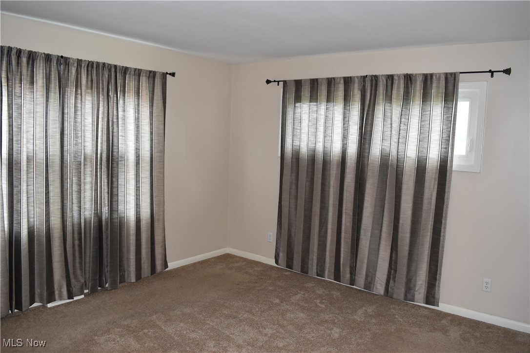 200 W 40th Street, Shadyside, Ohio image 13