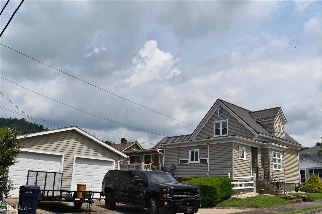 200 W 40th Street, Shadyside, Ohio image 17