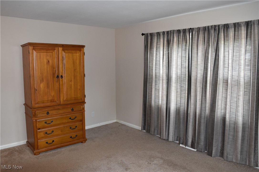 200 W 40th Street, Shadyside, Ohio image 12
