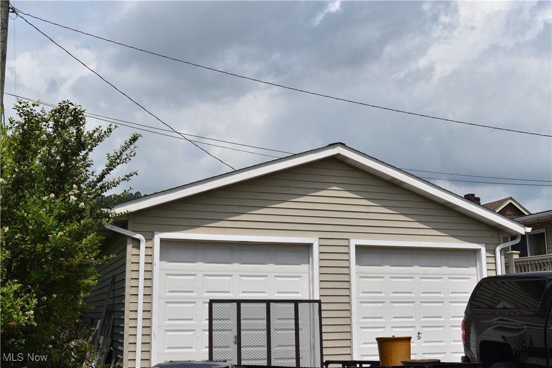 200 W 40th Street, Shadyside, Ohio image 18