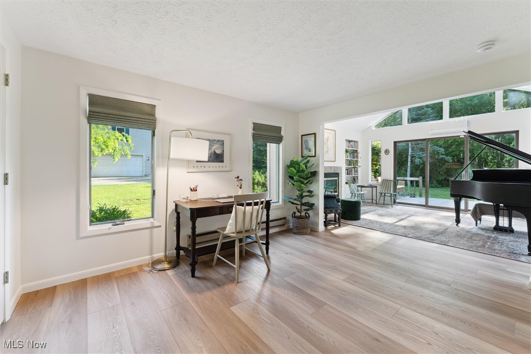 Hollywood Add - Residential