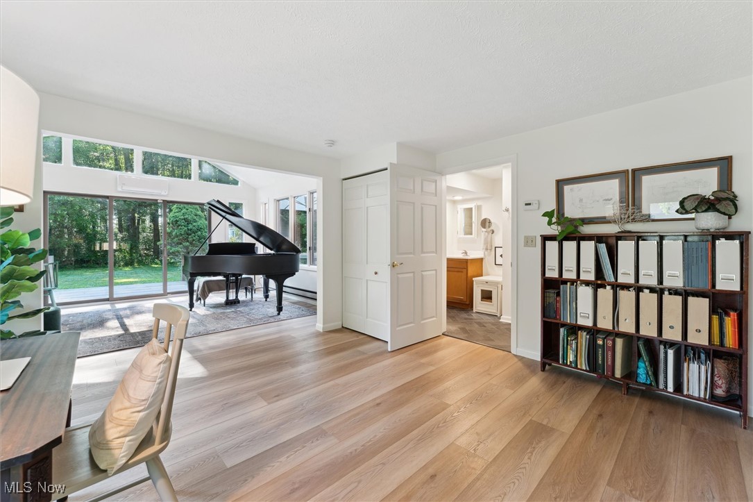 Hollywood Add - Residential