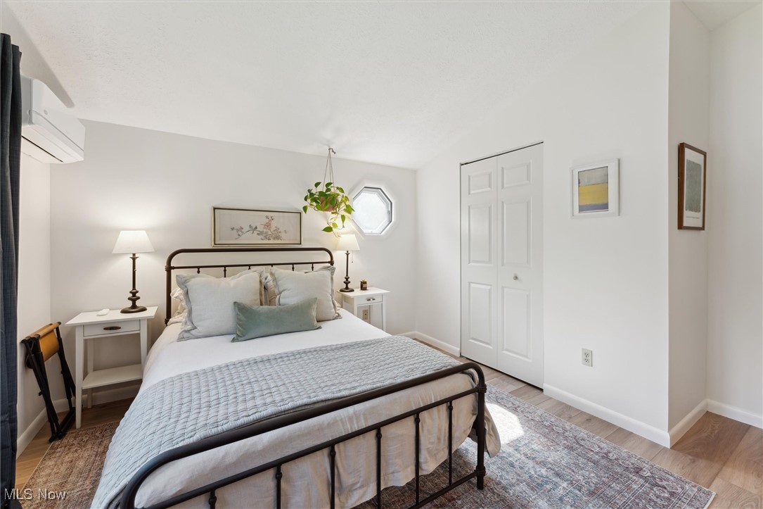 Hollywood Add - Residential