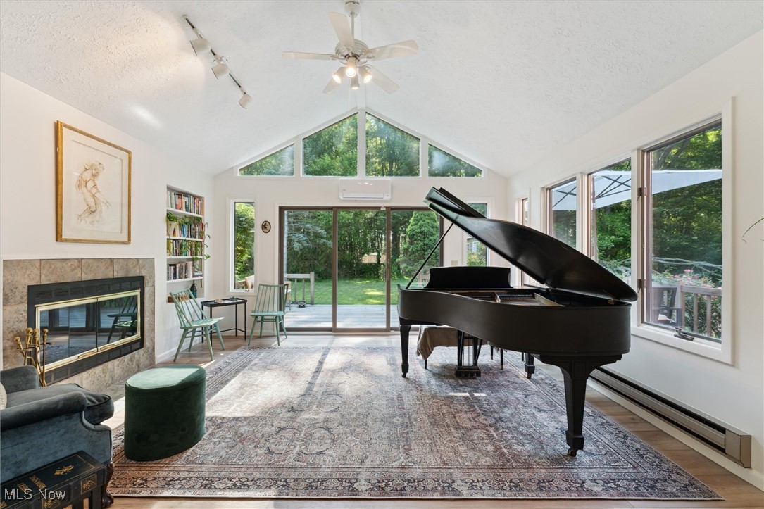 Hollywood Add - Residential