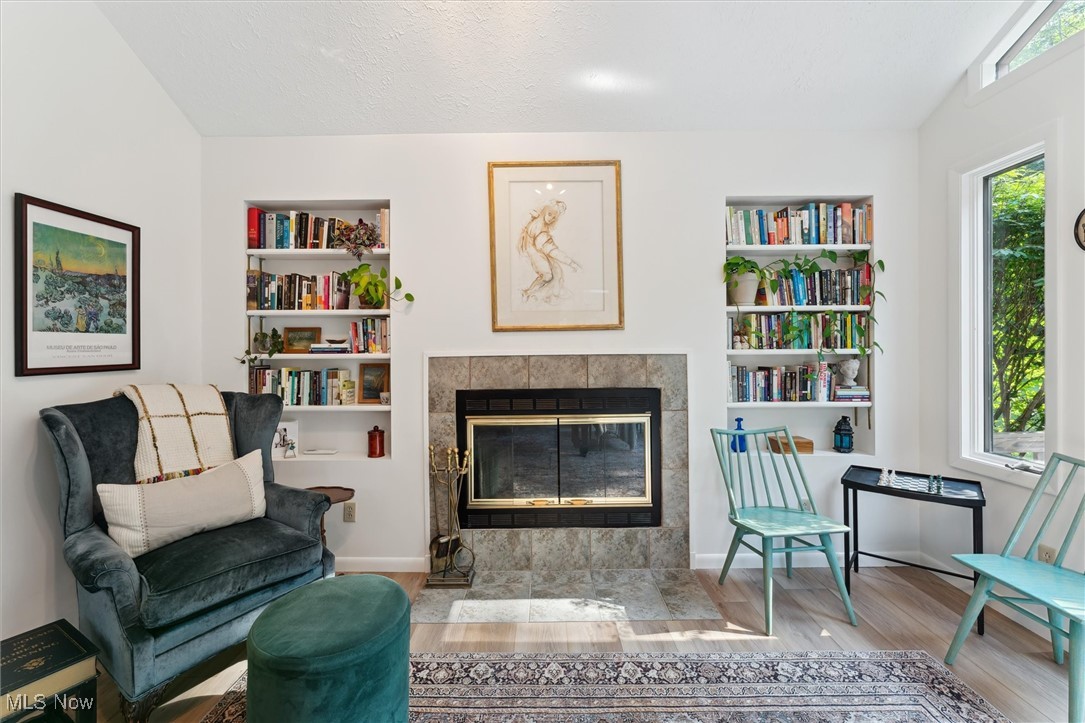 Hollywood Add - Residential