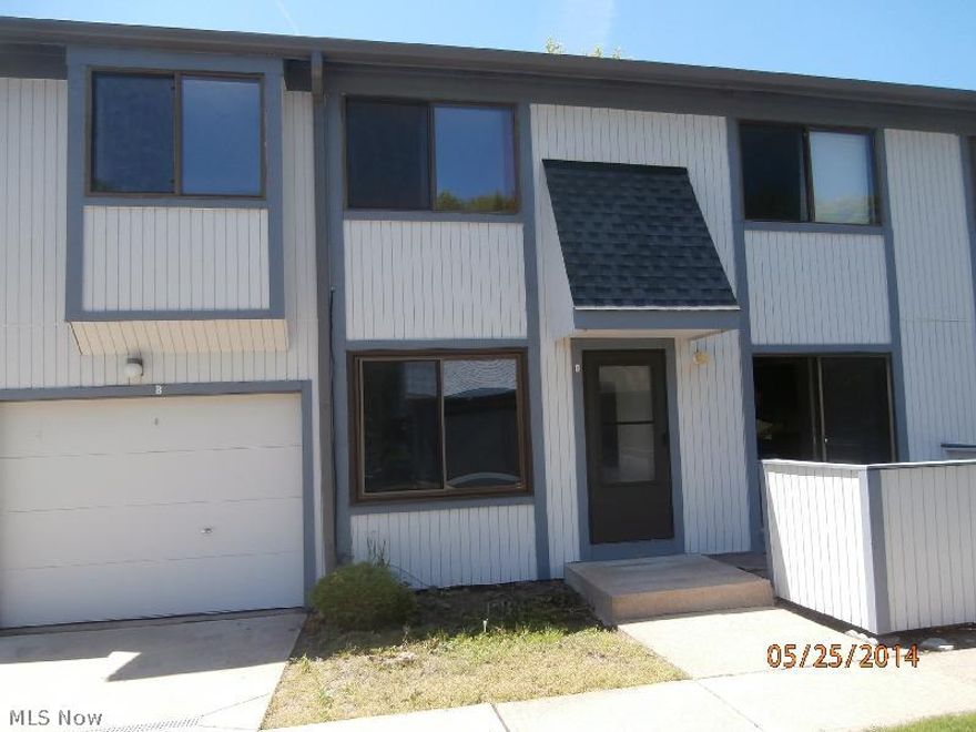 Wow-Stunning 3 Bdrm 1.5 Bath Townhouse Condo with 1 Car Attached Garage, Large Eat in Kitchen, Full Partially Finished Basement, Deck, Central Air and so much more-all for a great price!  Willouughby-Eastlake School System.  Close to Shopping and Highways.