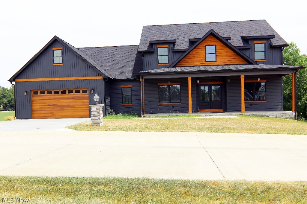 Apple Hill Manor - Residential