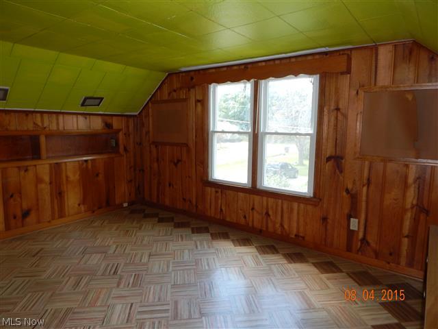 Barberton Homestead - Residential