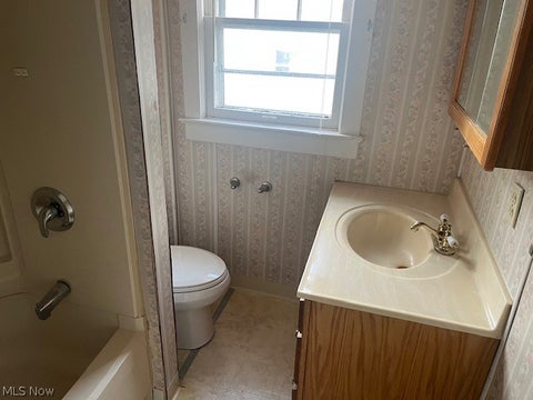 Tiny photo for 912 S Hawkins Avenue, Akron, OH 44320 (MLS # 5239321)