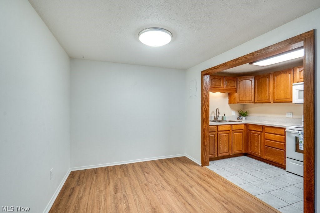 Coachman's Trail Condo - Residential