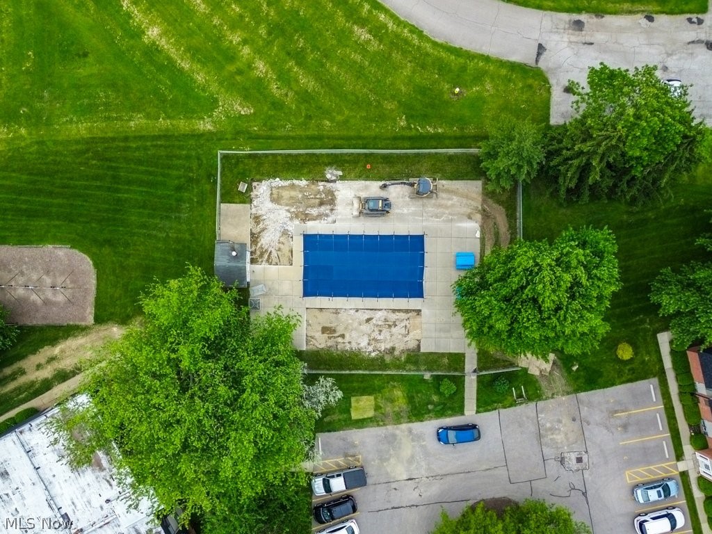 Coachman's Trail Condo - Residential