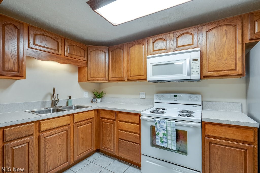 Coachman's Trail Condo - Residential