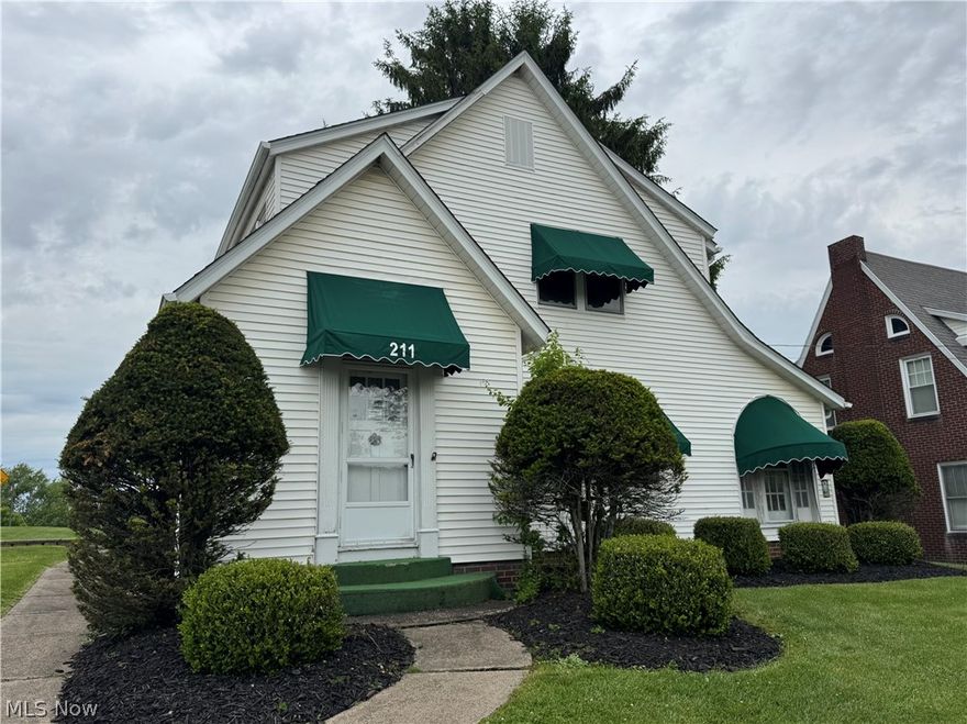 Check out your new home! 211 E Main Street located on historic Route 40. 1900- well maintained- 2-story home with 1729 sq ft. offering three bedrooms and 1 1/2 bath. Plenty of off-street paved parking. No garage , however, an area that a garage can be added.    The location is perfect for easy access to I-70 and located on Route 40, making commuting to work or shopping a breeze.