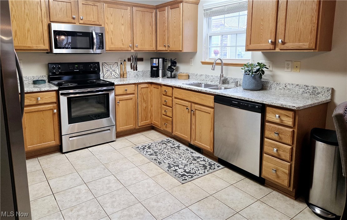 North Pt/Hunters Xing Condo - Residential