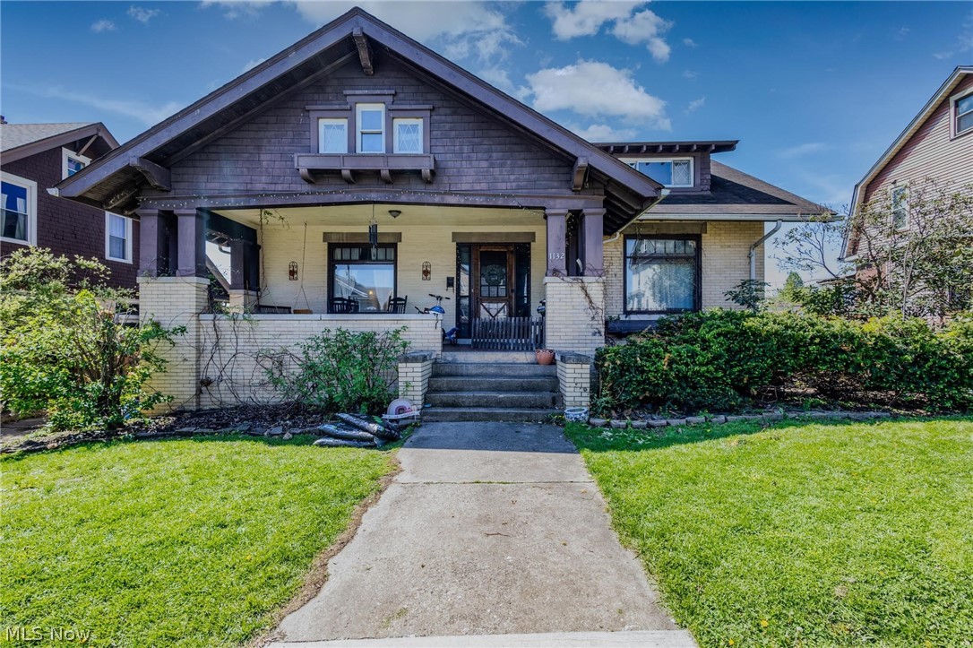 Photo 1 of 35 — 1132 Wellesley Avenue, Steubenville, OH 43952